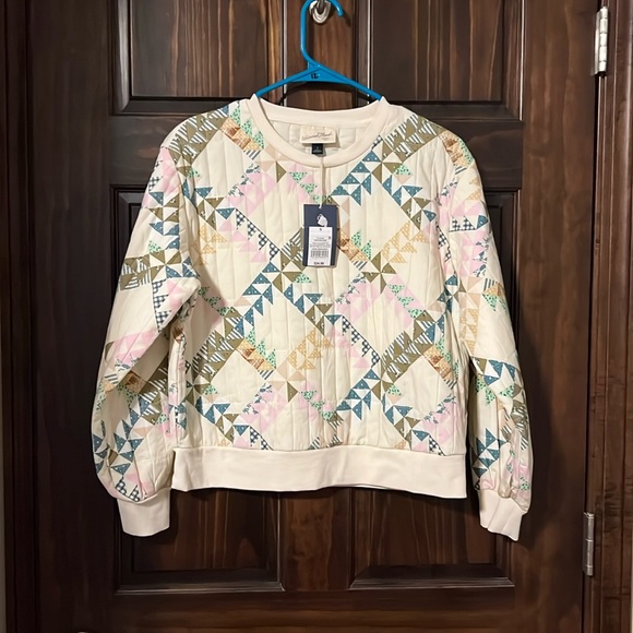 Universal Thread Sweaters - NWT- Universal Thread Quilt pattern sweater size small